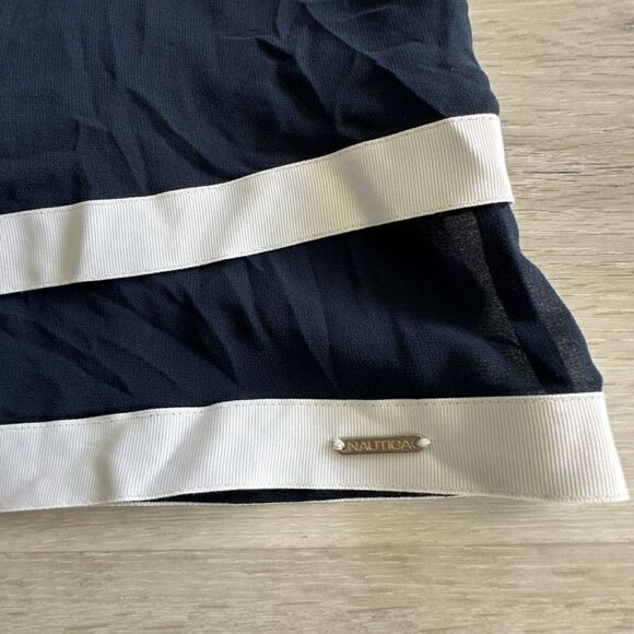 Nautica Tiered Chiffon Top Navy/White L EUC - Picture 9 of 10